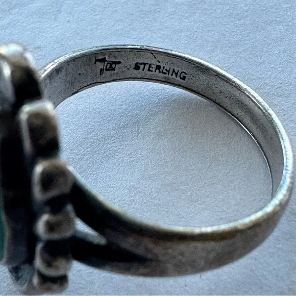 Vintage Southwestern Navajo Turquoise Ring Sterling Silver Signed US Size 6.25 - Picture 5 of 9